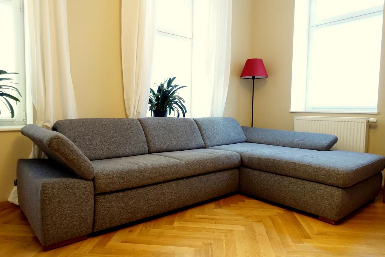 Studio U Parkplatz, Zentrale Ruhelage Neben Gruenoase Viena Exterior foto