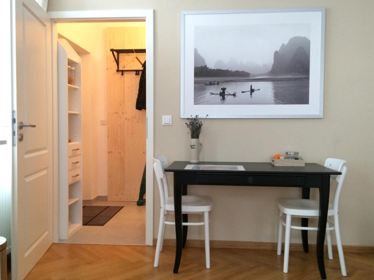 Studio U Parkplatz, Zentrale Ruhelage Neben Gruenoase Viena Exterior foto